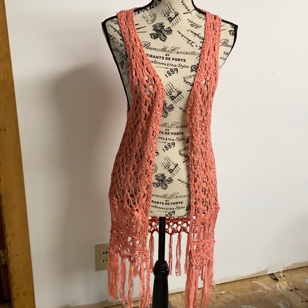 Maurices Coral macrame fringed Vest M